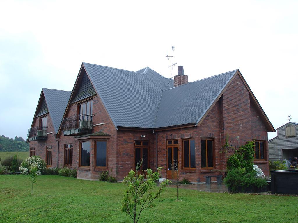 Lake Karapiro Lodge Tirau Exterior photo