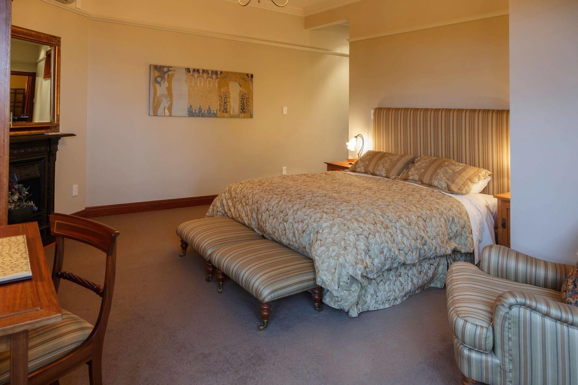 Lake Karapiro Lodge Tirau Exterior photo